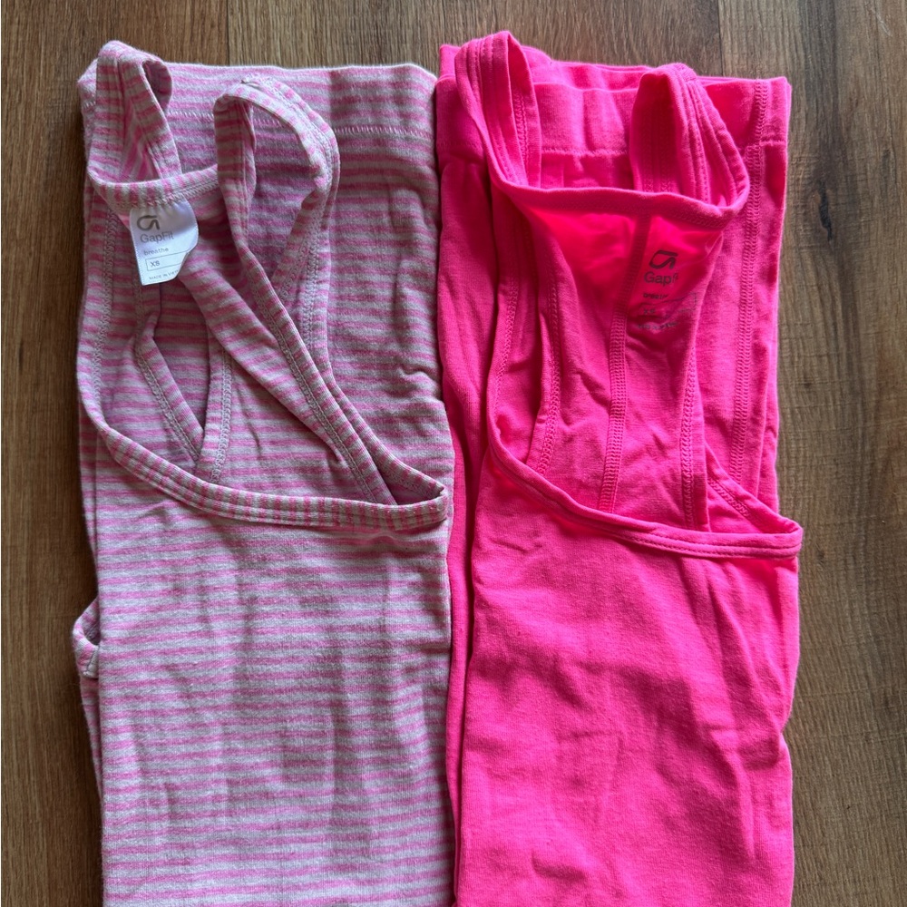 GAP Body Pair of Women's Pink Tank Tops bundle